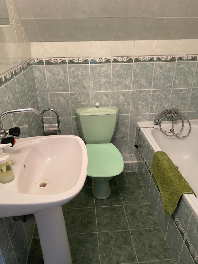 Hotel Penzion Fontána Náměšť nad Oslavou Esterno foto
