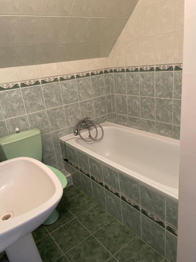 Hotel Penzion Fontána Náměšť nad Oslavou Esterno foto