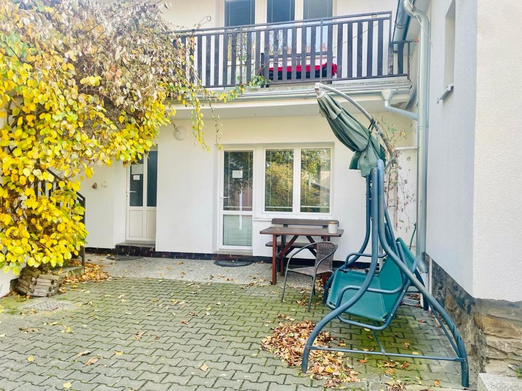 Hotel Penzion Fontána Náměšť nad Oslavou Esterno foto