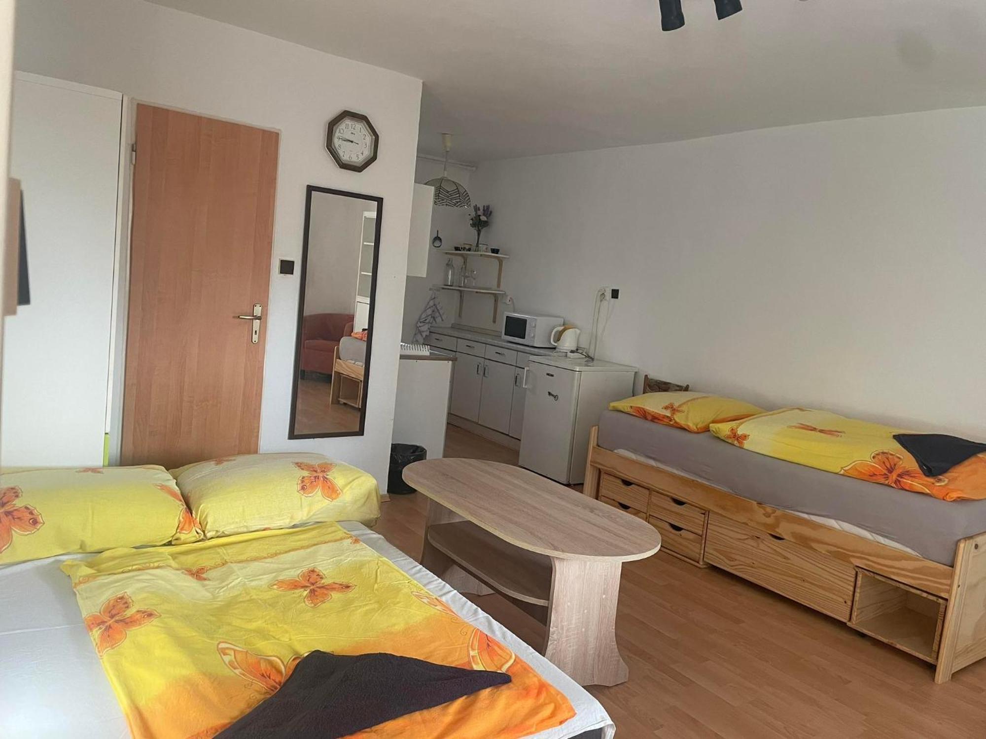 Hotel Penzion Fontána Náměšť nad Oslavou Esterno foto